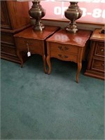 Hammary end tables set of 2
