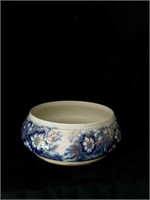 Has & co blue & white floral bowl