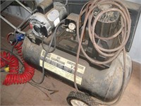 TOOLS - AIR COMPRESSOR 16.7 GAL. 2 HP 125 PSI