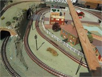 VINTAGE MODEL TRAIN - TRACK LAYOUT oo HO Guage