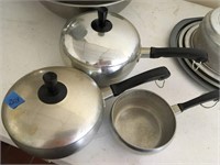 set of wear ever pots/pans