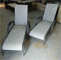 2 Outdoor Lounge Chairs UBR