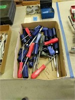 Box lot of screwdrivers