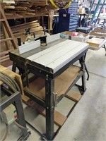 Bridgewood router table with Porter-Cable router