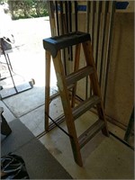 Small step ladder