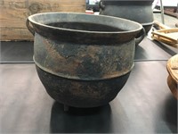 Cast iron cauldron