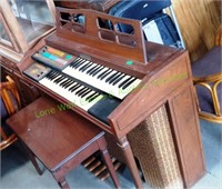 Vintage Wurlitzer Organ with Bench