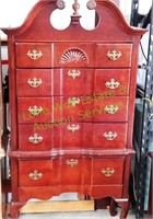 Chest of Drawers by Haverty's