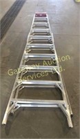 Aluminum A-frame ladder