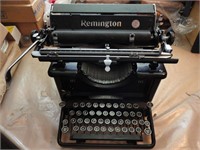 Misc - Antique Typewriter Remington 1931 Model 16