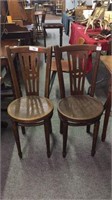 SELECTION OF VINTAGE CHAIRS, 2 MATCHING;
