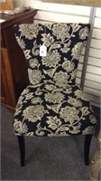 MODERN BLACK AND CREAM FLORAL UPHOLSTERED CHAIR