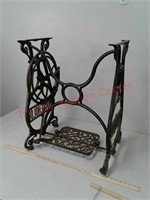 Household treadle sewing machine stand legs