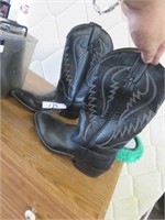EXPRESS RIDER SIZE 10 BOOTS