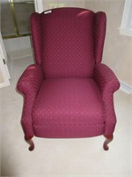 Wing back style chair/recliner