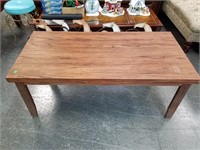 SIMPLE WOOD COFFEE TABLE (TOP COMES OFF)