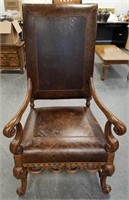 HIGH END LARGE LEATHER ARM CHAIR