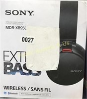 SONY $90 RETAIL EXTRA BASS WIRELESS HEADSET