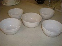 5 Mainstay White Bowls