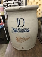 RED WING 10 GAL. ICE WATER COOLER