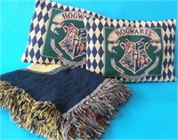Hogwarts Blanket + 2 Pillows