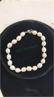 Cultured pearl bracelet, (793)