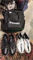 Brunswick bowling bag with two pairs of bowling