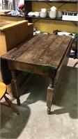 Antique drop leaf table, primitive condition, 29 x