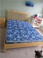 Complete queen sized bed