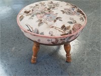 SMALL FOOT STOOL W FLORAL PATTERN