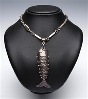A MEXICAN STERLING FISH PENDANT AND NECKLACE