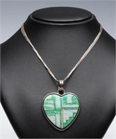 A STERLING AND OPAL HEART PENDANT WITH NECKLACE