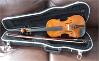 Vienna 4/4 Violin, Bow & Case