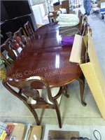 Dining room table - 8 chairs - 98" - 2 leaves & co