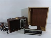2 radios: Panasoric RE-6286 + Realistic TM-101