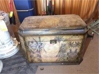 Storage chest, felted interior, nautical designs