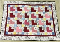 BEAUTIFUL QUILT- GREAT CONDITION