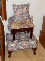 2 floral foot stools, 1 throw pillow & 1 seat