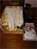 Box of assorted ladies gloves, magnets & 2 pc