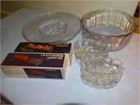 8 pieces: glass 14" serving tray, 9" glass bowl