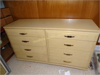 Mengel 8 drawer dresser