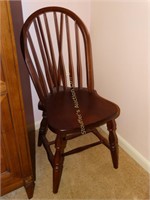 Windsor bobtail chair made by Boling Chair Co