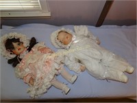 2 porcelain dolls - Jane Elizabeth & Kristin