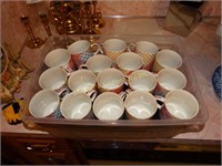 Tote of china mugs 30+ made in Japan