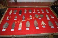 GROUP OF 24 NATIVE AMERICAN TOOLS AND ARROWHEADS