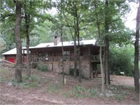 Log Home on 1.5Ac+/- in Glen Rose School District