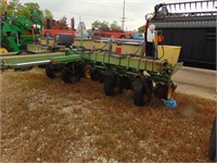 John Deere 7000 12-Row Planter