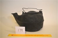 #8 Cast Iron Kettle W/ Lid Made in Clevland, TN