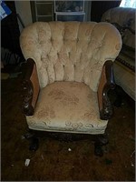 Beautiful highly carved antique Victorian chair