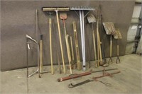 Assortment Of Lawn & Garden Tools